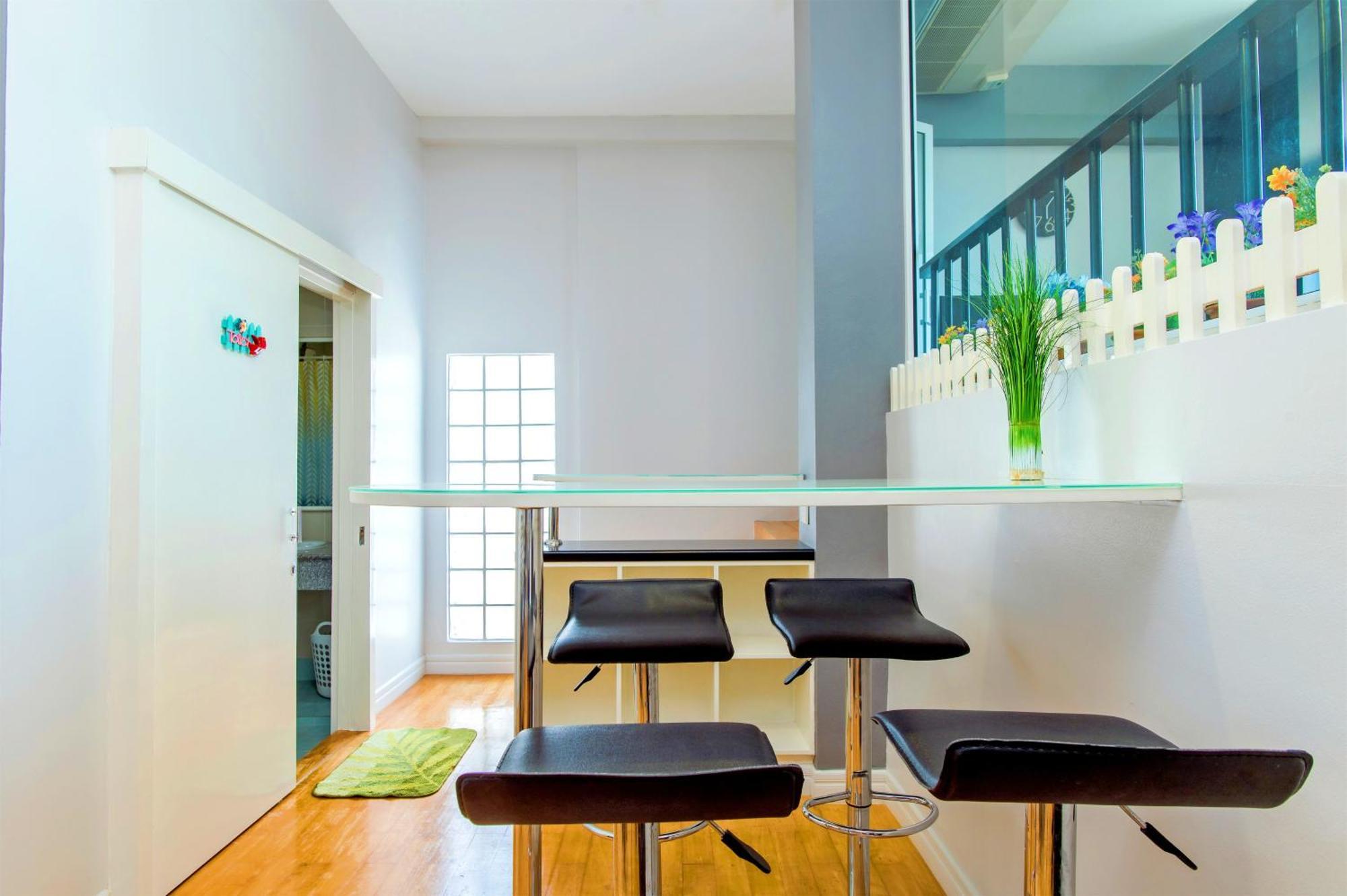 Soi 7 Hua Hin-Happy Rent Aparthotel Rum bild